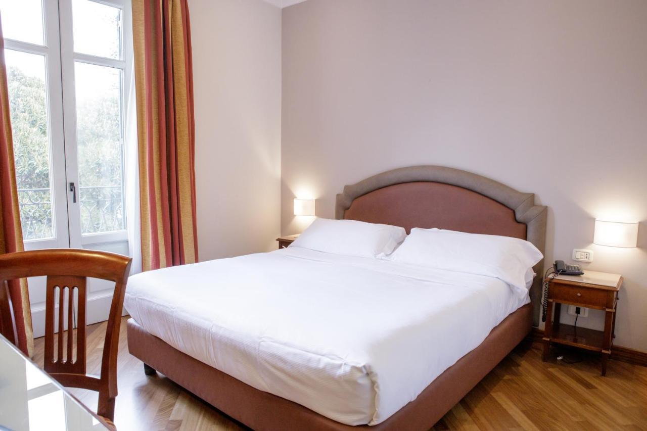 Deluxe King Room Balcony