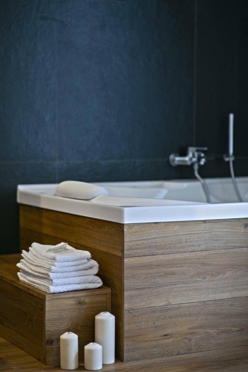 Suite avec Baignoire Spa